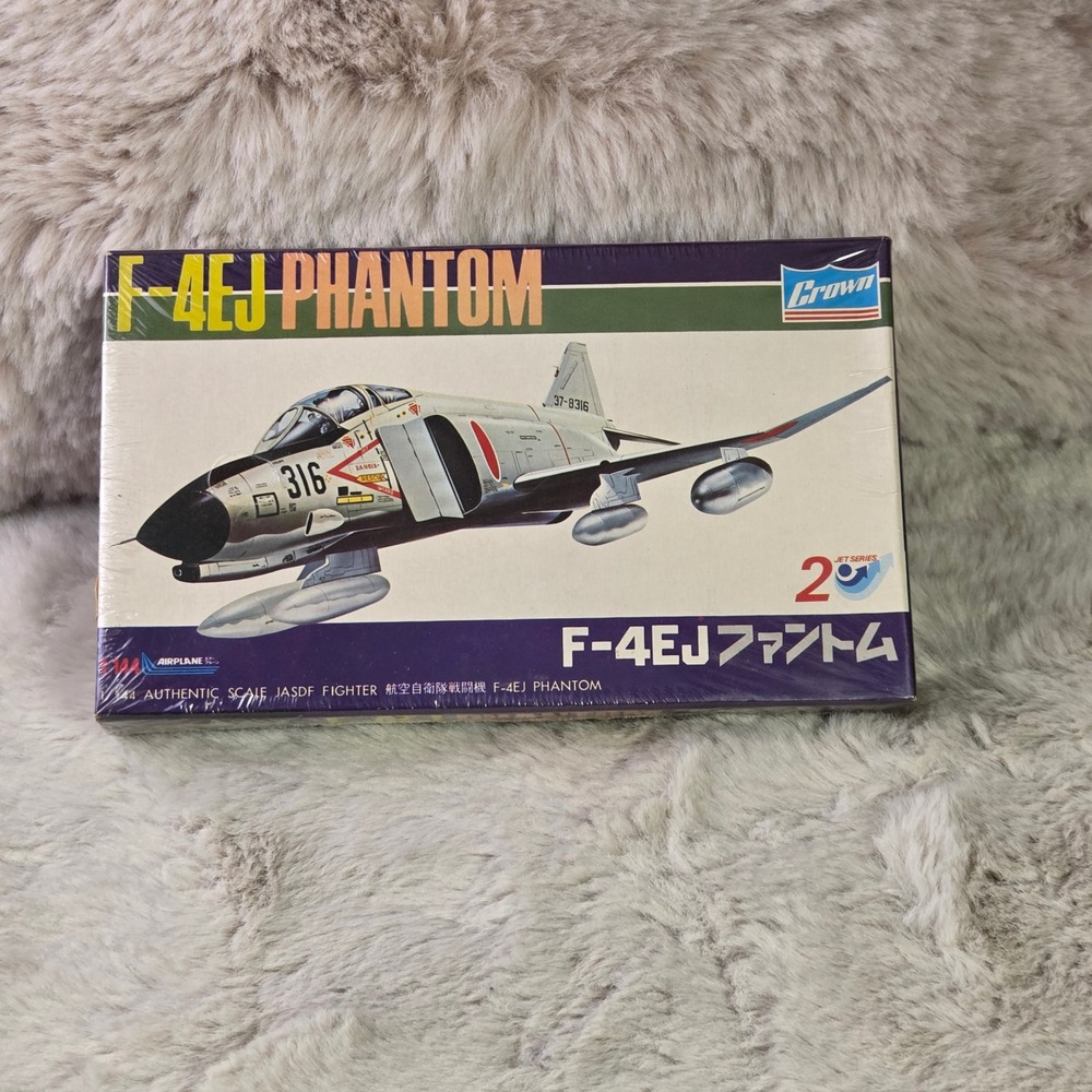 Crown F-4EJ Phantom 1/144 Scale Model Kit JASDF Fighter Jet Series No. 2 436-100 - Picture 1 of 9